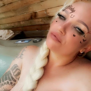 CAIT LA DEE