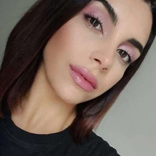 Daniella_