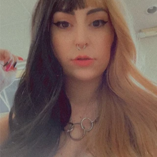 Candii 🖤