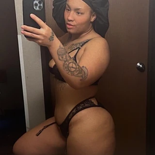 Thickumsss 💋