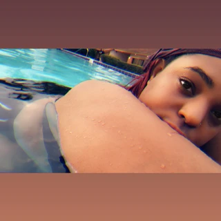 CaramelCoatedFeet