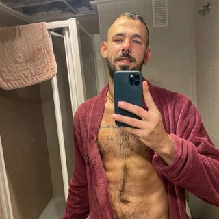Carlos 🍆