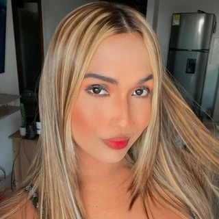 Carmina Khourmy
