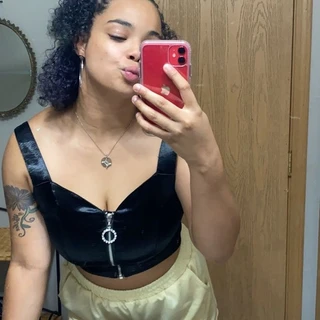 💋