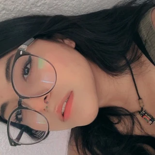 Caro Martínez 🤤🤭