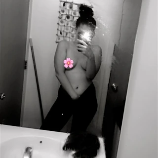 Honey🍯 🤤