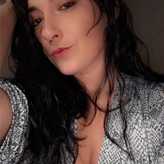 ~Ava~