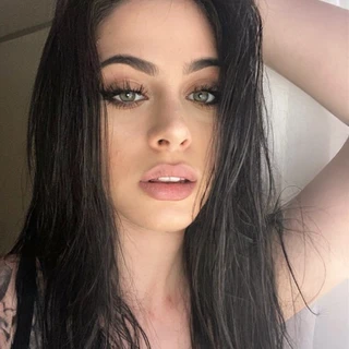 Chiara 👄