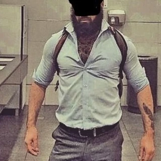 Latino peludo