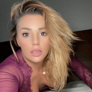 Chloe Monroe