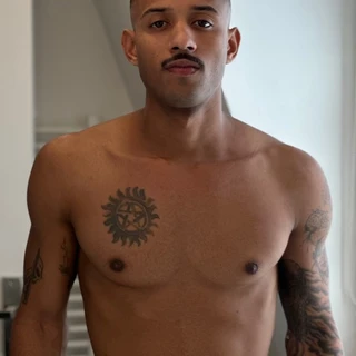 Chris Bueno