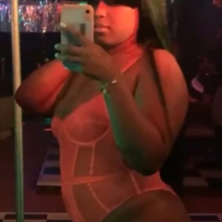 IOnlyLikeFreakHoes 🤪