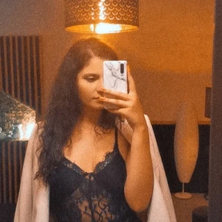 Cíntia Costa