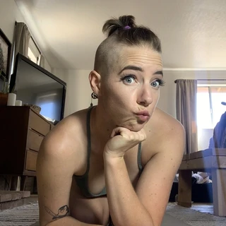 ClaireLeeSaint