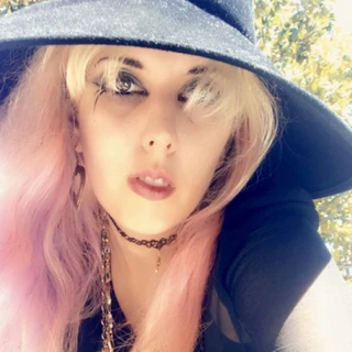 Clara Phoenix