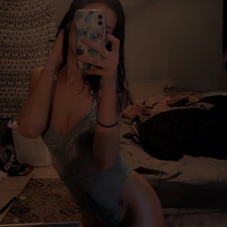 clxxvelyyy baby xo 🫦