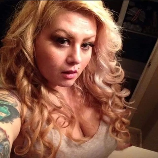 Coco Decarlo | Blonde BBW Cougar
