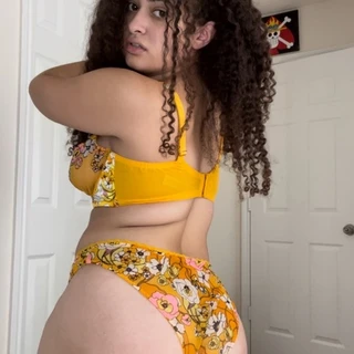 ♋️ Curly Tay ☮️