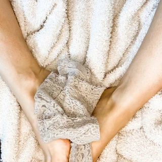 Couple’s feet fantasy