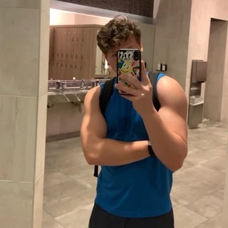 🤠