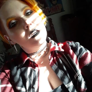 Crazygingergirl19