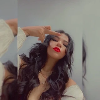Crystal 🖤