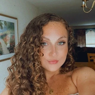 @curlyhairshortie /ᐠ ̥ ̮ ̥ ᐟ\ฅ
