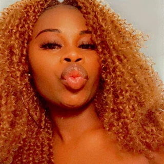 👑QueenZee👑