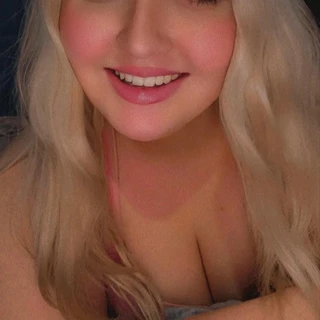 <3