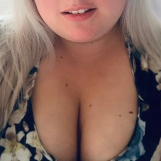 Miss Curvy Tattooed 🇬🇧