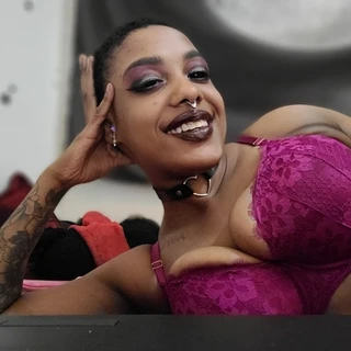 Free Free Freeeeee 🖤🖤