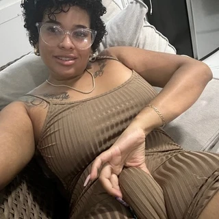 LIVE SHOWS VIDEO CALLS😍BIGGEST FAT PUSSY