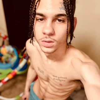 RizzyTron😈