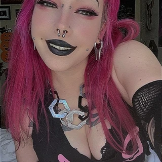 Brat Princess🧛🏻‍♀️