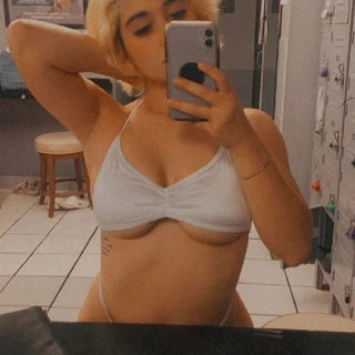 Zelani 💖🧚🏻‍♀️✨