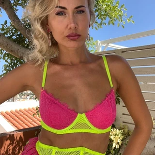 You know this blondie 💦