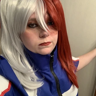 Chunky lesbian Cosplayer