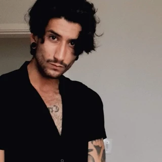 JR