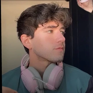 Ian 🍒