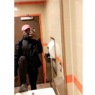 dee🤑