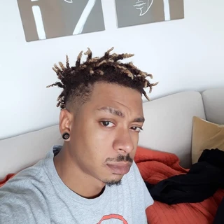 Dee