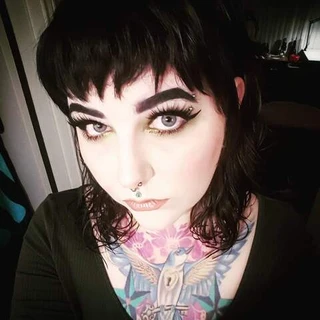 Delora Gloom