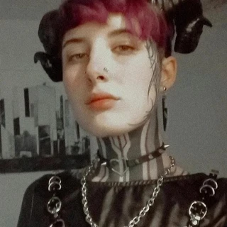 🌸 D ë l ü x ë 🌸