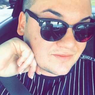 DJ