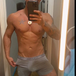 DHEV704