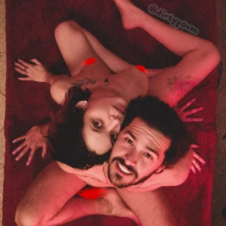 By Desi y Leo