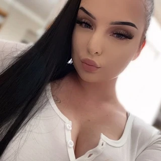 🦸🏻‍♀️