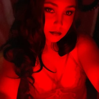 Serena Deville