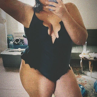 𝐸𝑙𝑎𝑟𝑎 🌹