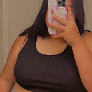 Angela🥀